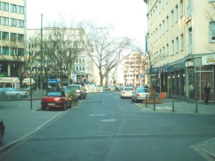  Bild: Kreuzung Jahnstr. / Adersstr., Richtung Osten 