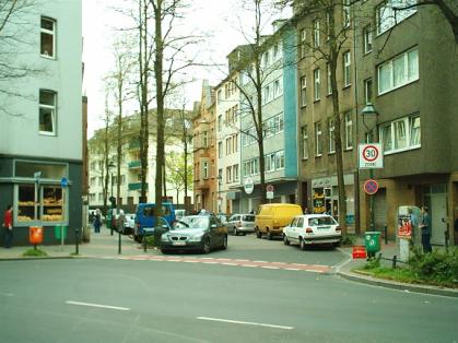  Bild: Kreuzung Ellerstr. / Linienstr., Richtung OstenSüdosten 