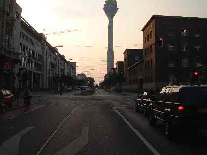  Bild: Kreuzung Jürgensplatz / Fürstenwall / Lorettostr., Richtung Westen 