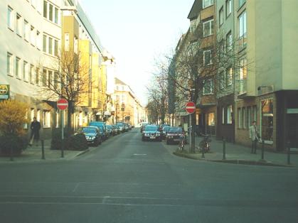  Bild: Kreuzung Jahnstr. / Luisenstr., Richtung Osten 