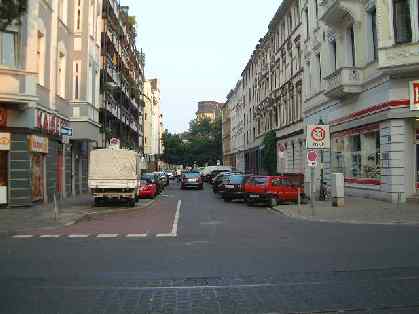  Bild: Kreuzung Lorettostr. / Düsselstr., Richtung Osten 