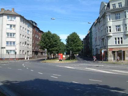  Bild: Kreuzung Merowingerstr. / Kopernikusstr., Richtung Osten 