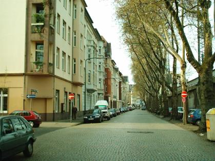  Bild: Kreuzung Gustav-Poensgen-Str. / Bunsenstr., Richtung Norden 