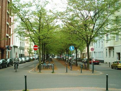  Bild: Kreuzung Volksgartenstr. / Sonnenstr., Richtung Süden 