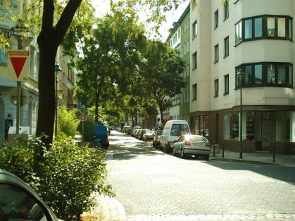  Bild: Kreuzung Talstr. / Kirchfeldstr., Richtung Süden 